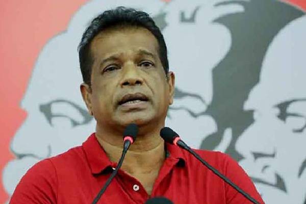வடக்கு மக்களை தவறாக வழிநடத்தும் தமிழ் அரசியல்வாதிகள் - காணிகளை அரசு அபகரிக்காது! அமைச்சர் வாக்குறுதி 